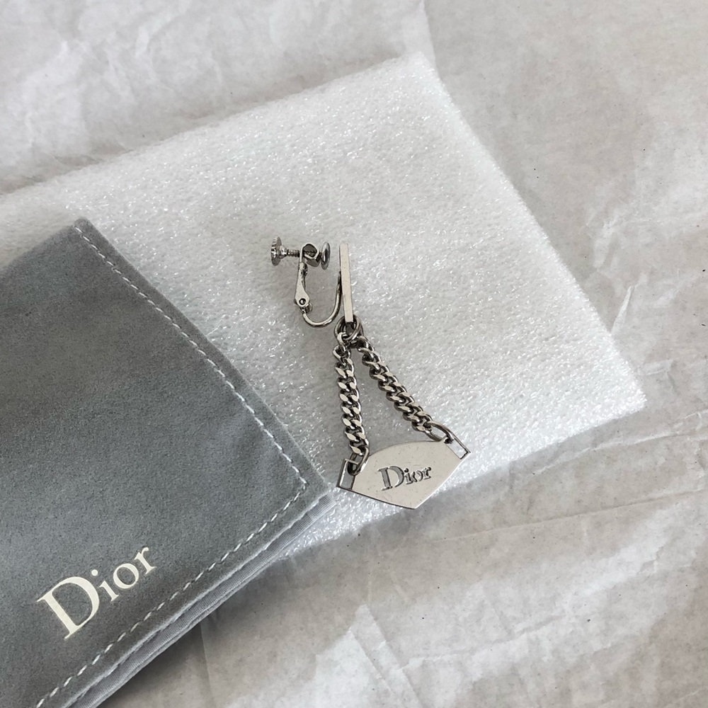 Dior statement earring earclip Superman Dogtag silver single dangle chain logo